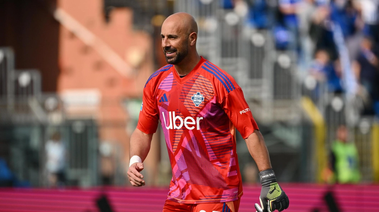 Pep Reina, campione del mondo 2010, si ritira dal calcio e inizia una nuova avventura come allenatore al Villarreal. Pep Reina, campione del mondo 2010, si ritira dal calcio e inizia una nuova avventura come allenatore al Villarreal.