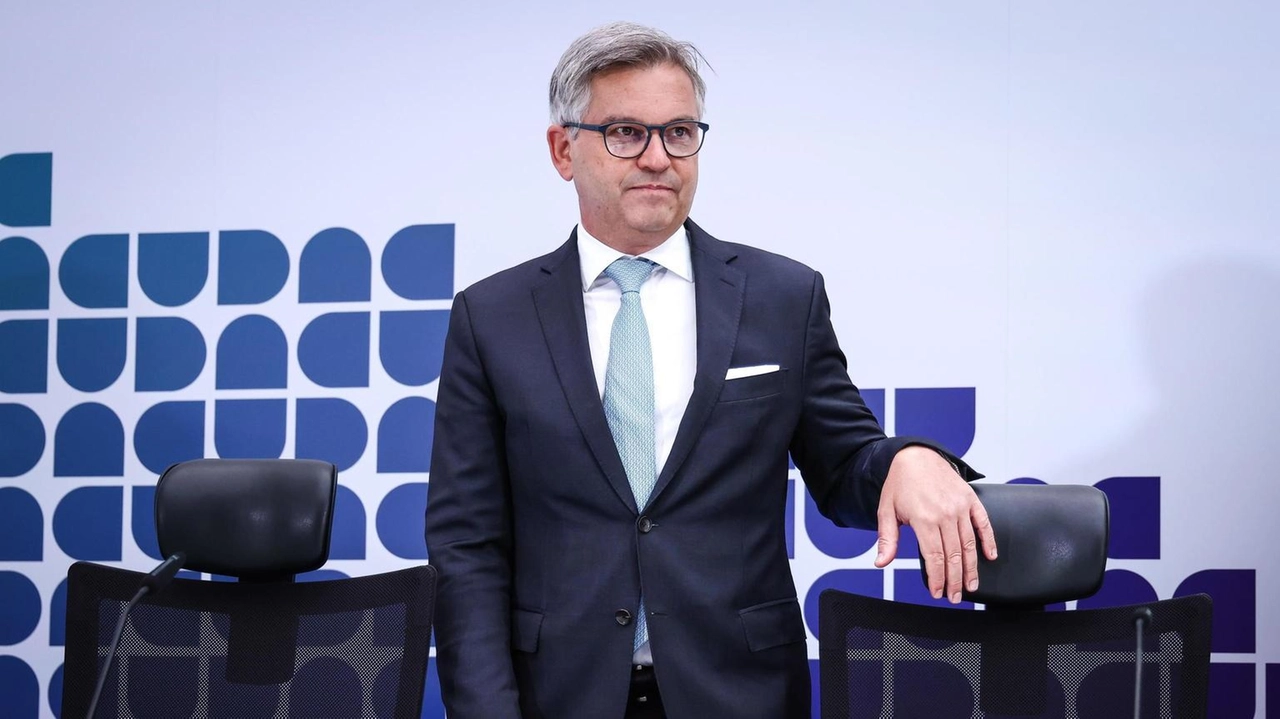 L'UE estende la protezione temporanea per rifugiati ucraini fino al 2027, decisione accolta con gratitudine dall'Ucraina. L'UE estende la protezione temporanea per rifugiati ucraini fino al 2027, decisione accolta con gratitudine dall'Ucraina.