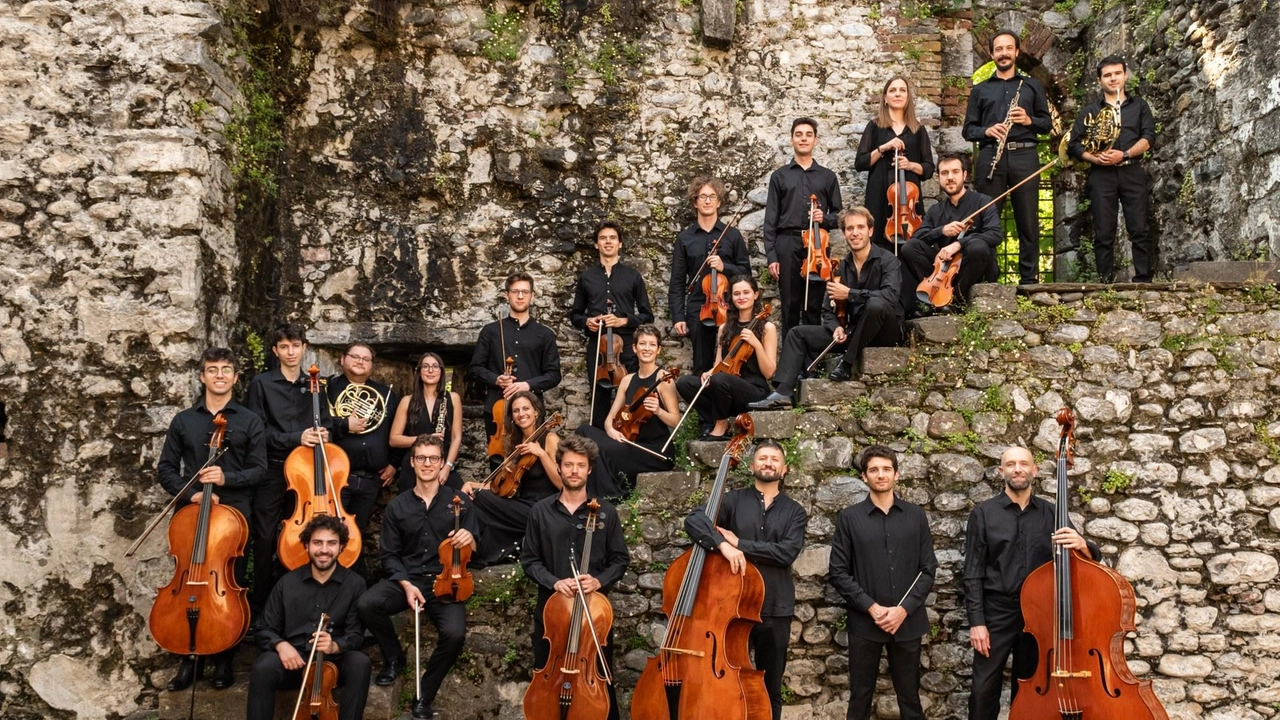 Un viaggio sonoro da Venezia a Roma, da Napoli a Cinecittà. Quattro secoli di musica italiana risuonano a Varese... Un viaggio sonoro da Venezia a Roma, da Napoli a Cinecittà. Quattro secoli di musica italiana risuonano a Varese...