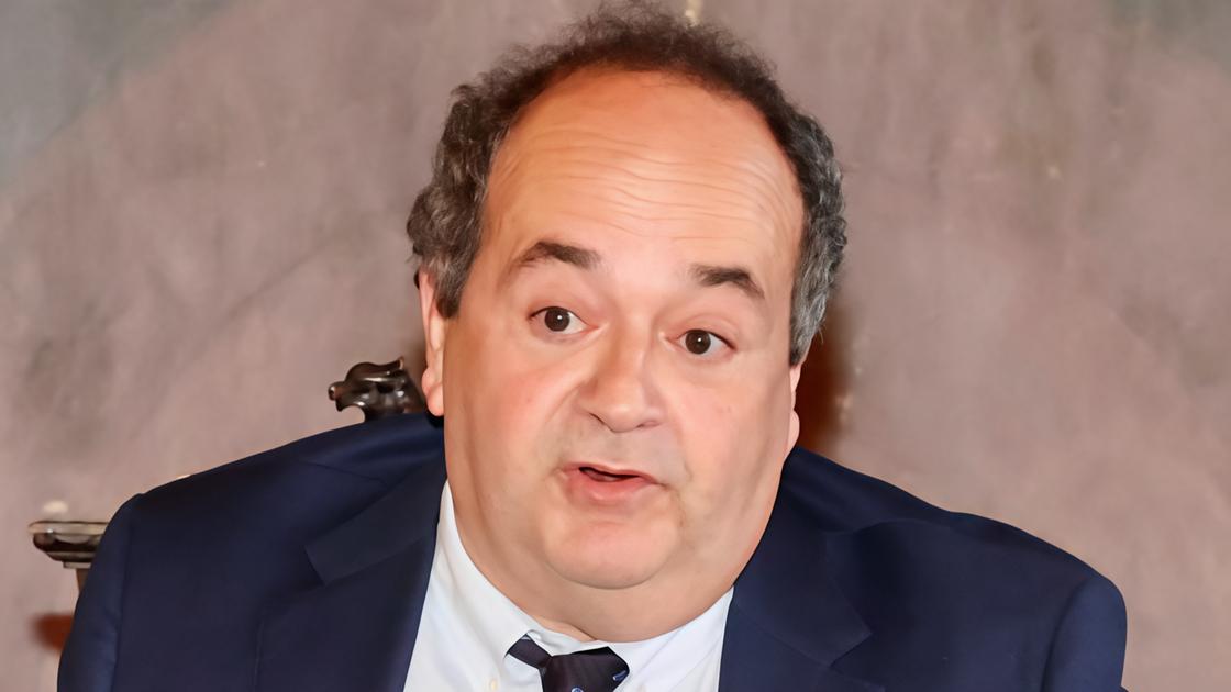 "Bugie social, querelo e chiedo i danni" "Bugie social, querelo e chiedo i danni"