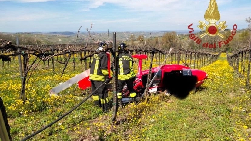 Un ultraleggero precipitato nel pavese: il pilota era morto Un ultraleggero precipitato nel pavese: il pilota era morto