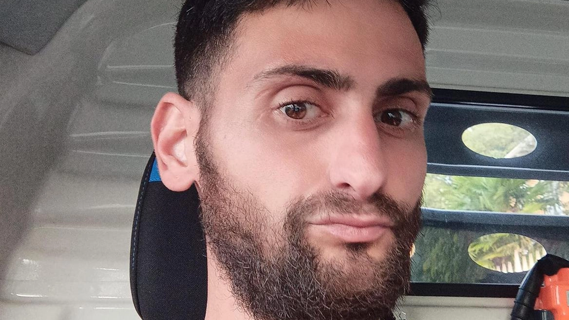 Luca De Bonis, 35 anni, processato con rito abbreviato per l'omicidio dell'amico Manuel Millefanti a Oltrona. La difesa chiede perizia farmacologica. Luca De Bonis, 35 anni, processato con rito abbreviato per l'omicidio dell'amico Manuel Millefanti a Oltrona. La difesa chiede perizia farmacologica.