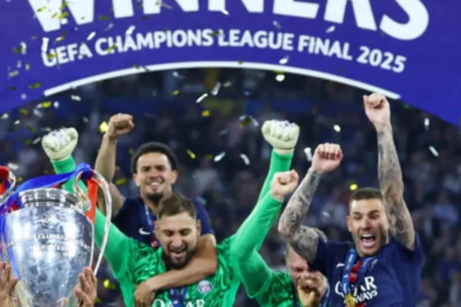 Mentana sul suo profilo Instagram ha reso onore al Paris Saint Germain