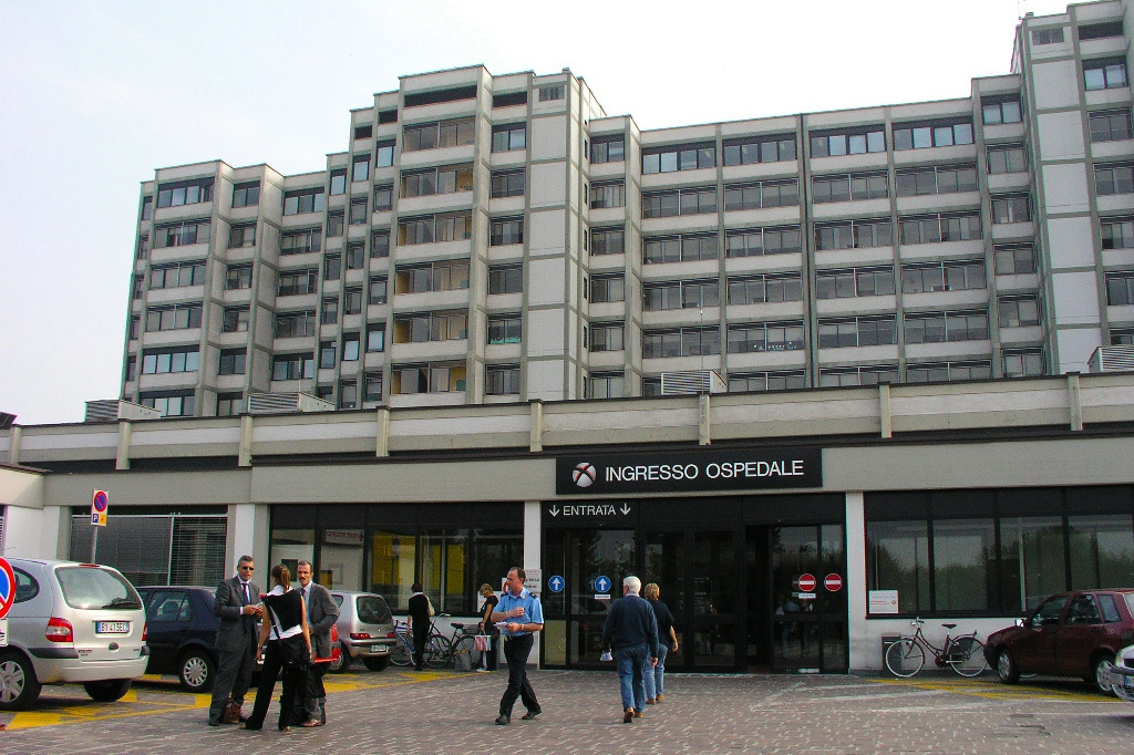 L'ospedale di Treviglio, dove Giovanni Sgroi ha lavorato fino al termine del 2019