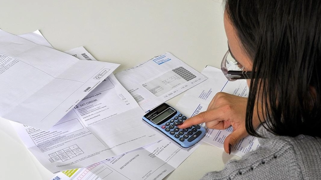 Le pratiche aggressive delle società di recupero crediti: minacce, chiamate ossessive e falsità Le pratiche aggressive delle società di recupero crediti: minacce, chiamate ossessive e falsità