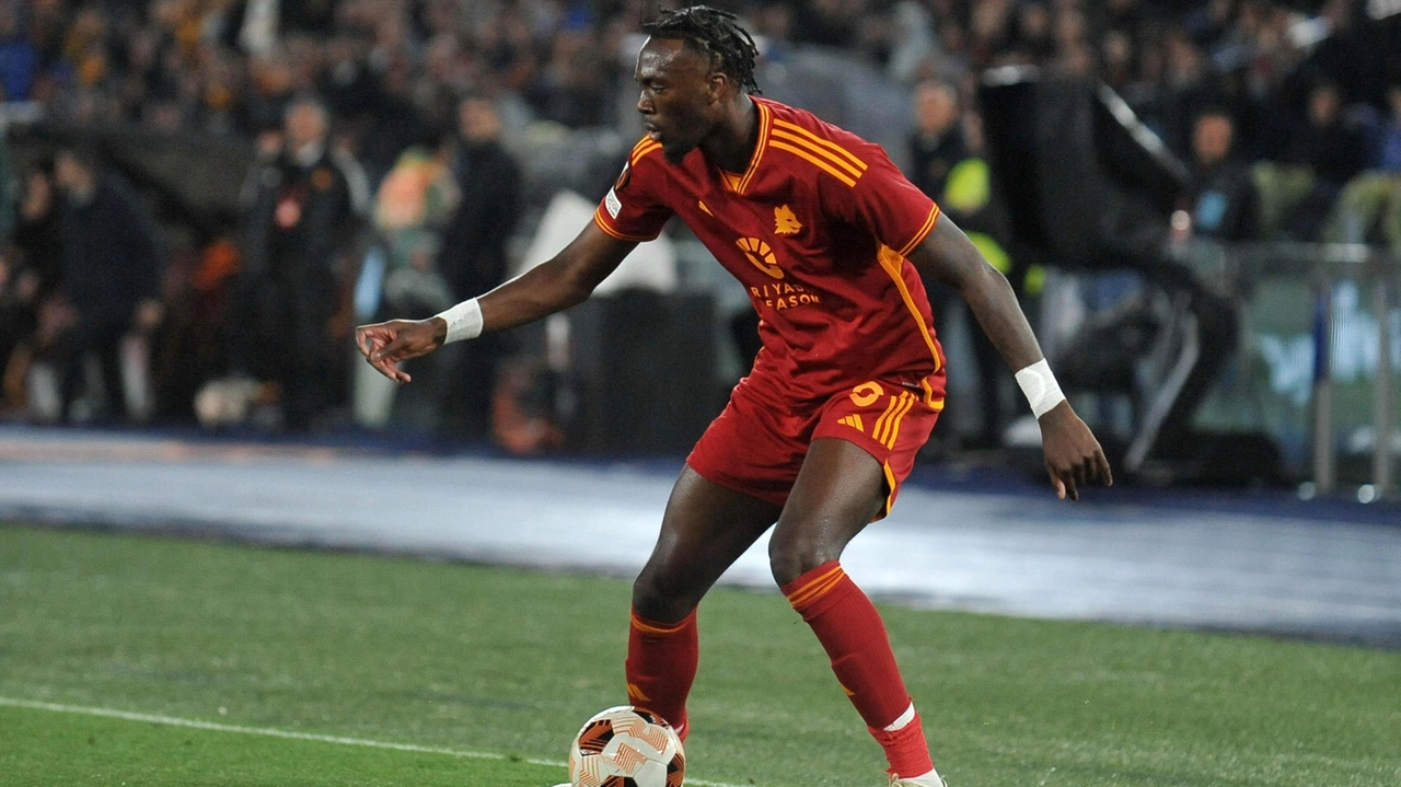 Tammy Abraham lascia la Roma per giocare nel Milano Tammy Abraham lascia la Roma per giocare nel Milano