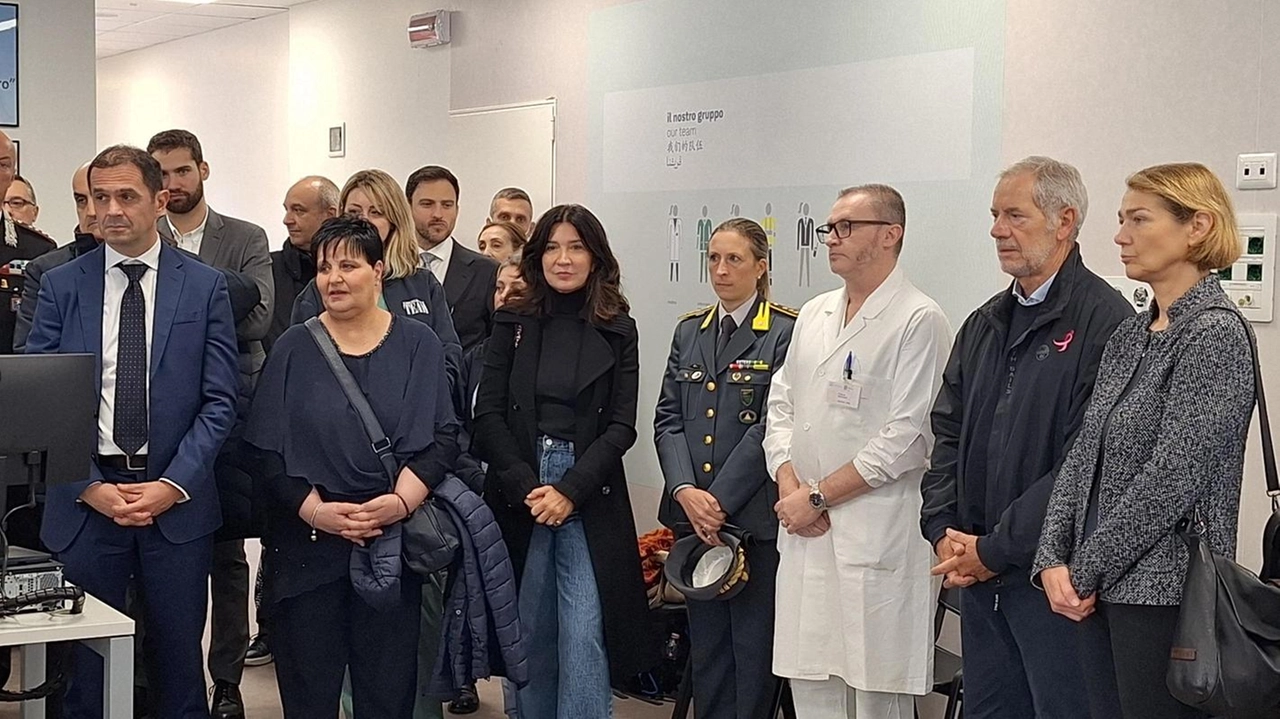 Un momento della presentazione del nuovo reparto Un momento della presentazione del nuovo reparto
