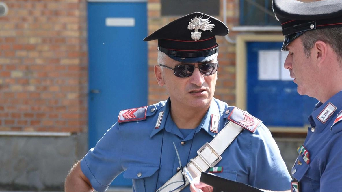 Negozio svaligiato, carabinieri in azione