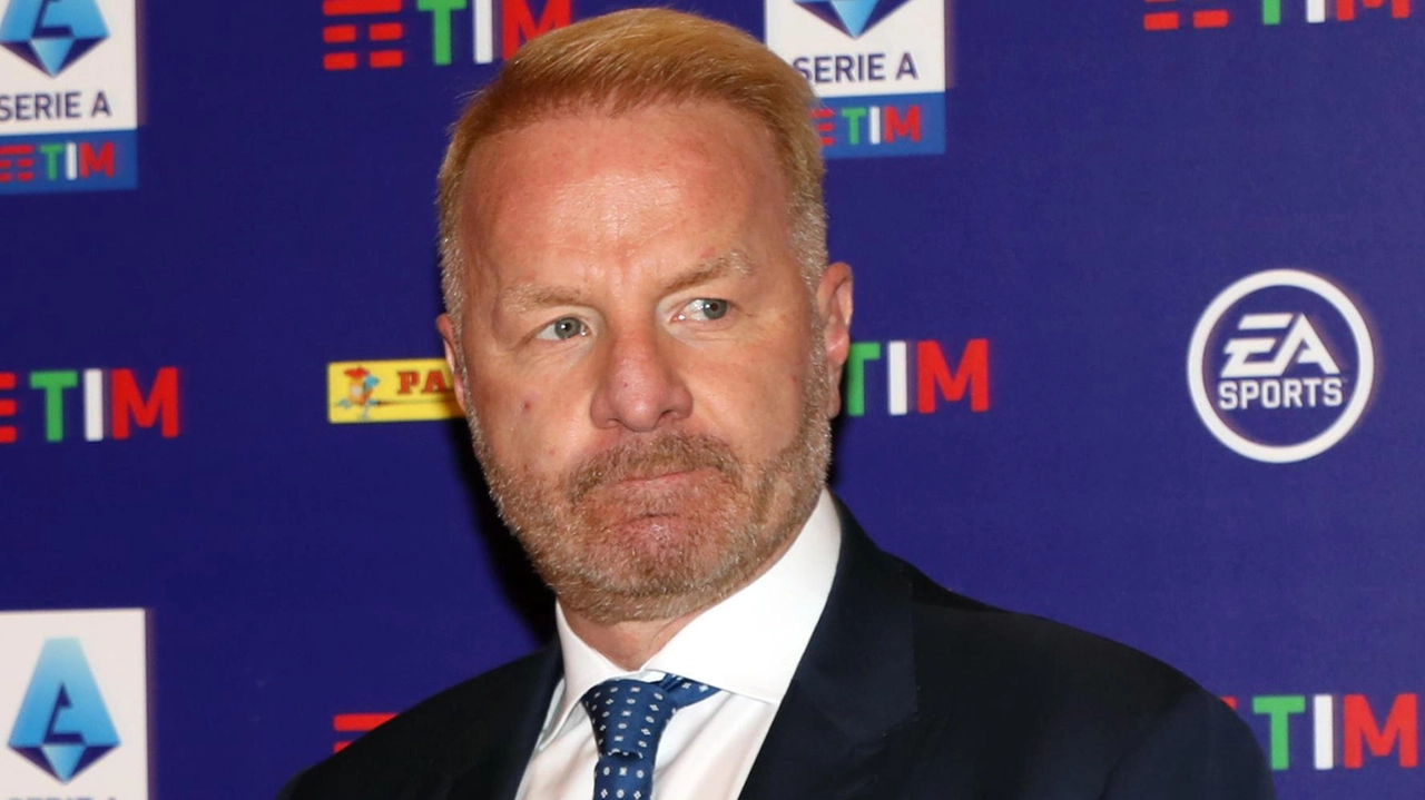 Igli Tare è stato alla Lazio per 18 anni tra l’avventura da calciatore e quella da direttore sportivo dei biancocelesti conclusa nel 2023 Igli Tare è stato alla Lazio per 18 anni tra l’avventura da calciatore e quella da direttore sportivo dei biancocelesti conclusa nel 2023