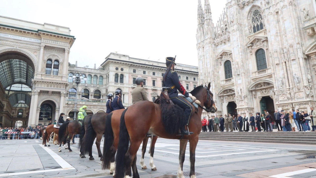 Equiraduno Anno Santo in piazza Duomo a Milano