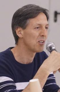 Ancora guerra contro i camion: "È persino esplosa una gomma. Le multe? Come carta straccia" Ancora guerra contro i camion: "È persino esplosa una gomma. Le multe? Come carta straccia"
