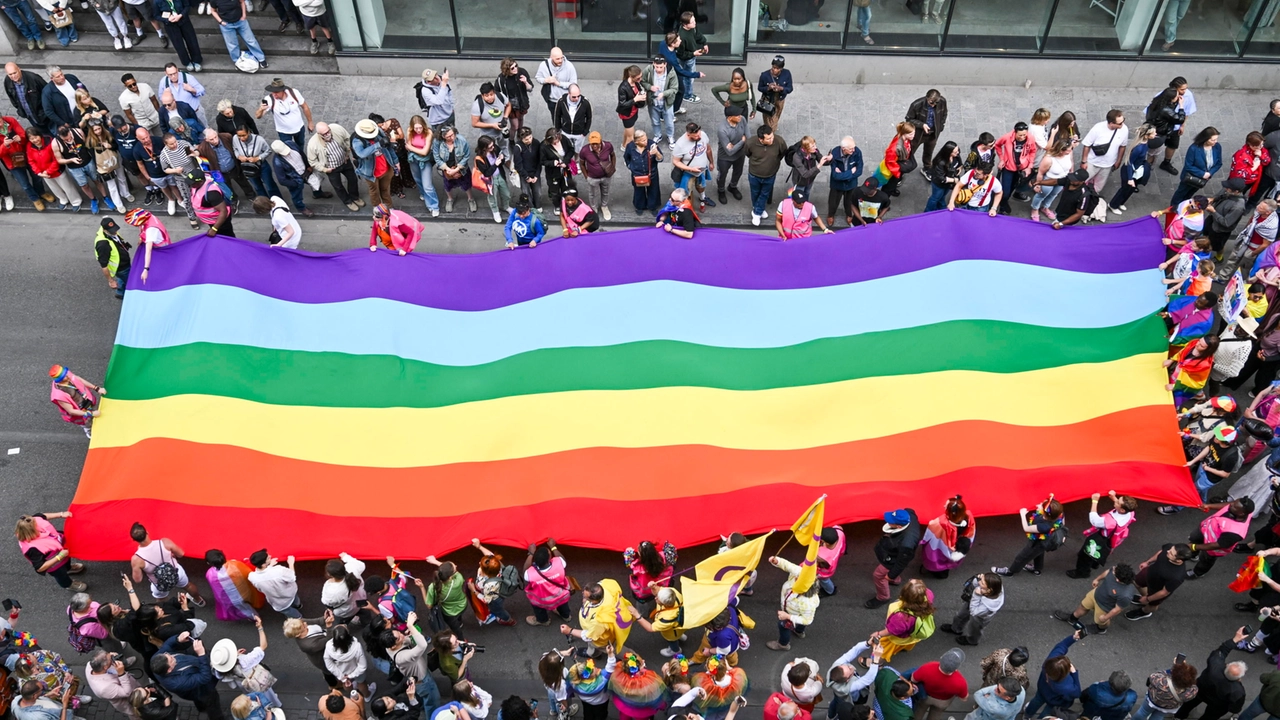 Una manifestazione a favore dei diritti Lgbtqia+ Una manifestazione a favore dei diritti Lgbtqia+