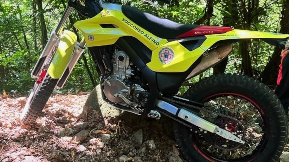 Una moto da trial del Soccorso alpino della Valsassina e Valvarrone Una moto da trial del Soccorso alpino della Valsassina e Valvarrone