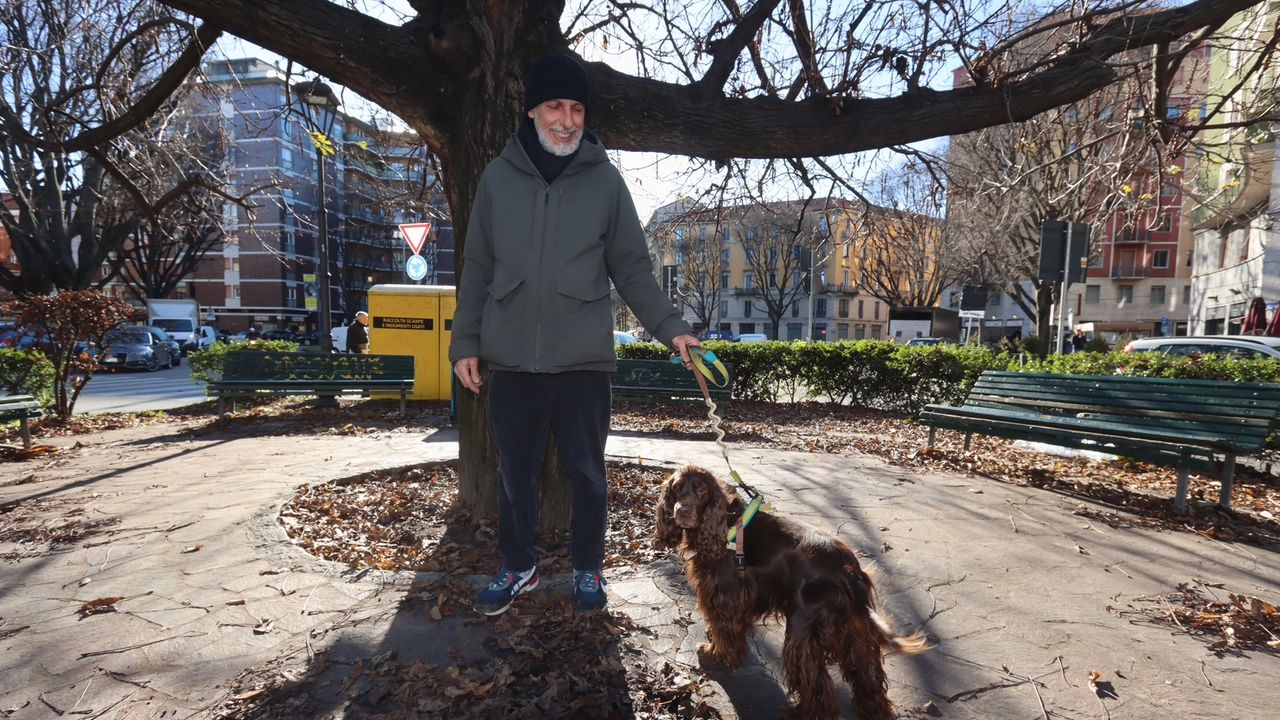 Il residente Claudio Brescianini con il suo amato cane; sotto, piazzale Segrino che negli anni si è arricchita di locali per tutti i gusti ma ha perso in parte l’identità Il residente Claudio Brescianini con il suo amato cane; sotto, piazzale Segrino che negli anni si è arricchita di locali per tutti i gusti ma ha perso in parte l’identità
