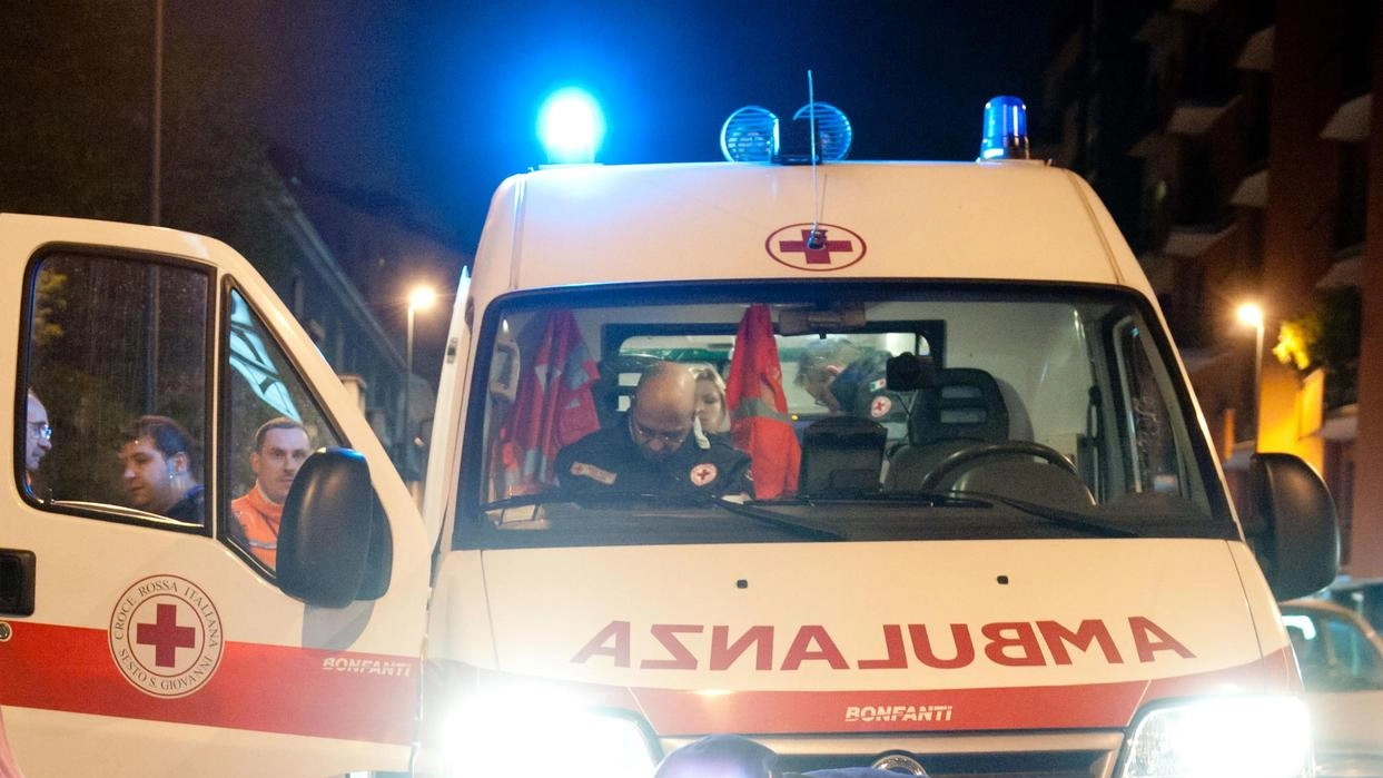 Il ragazzo rimasto ferito nella caduta è tenuto sedato in terapia intensiva Il ragazzo rimasto ferito nella caduta è tenuto sedato in terapia intensiva