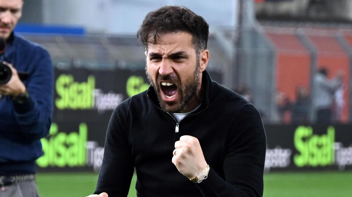 Fabregas conferma la sua permanenza al Como, nonostante le voci di trasferimento. Il progetto è solido e si lavora per il futuro.