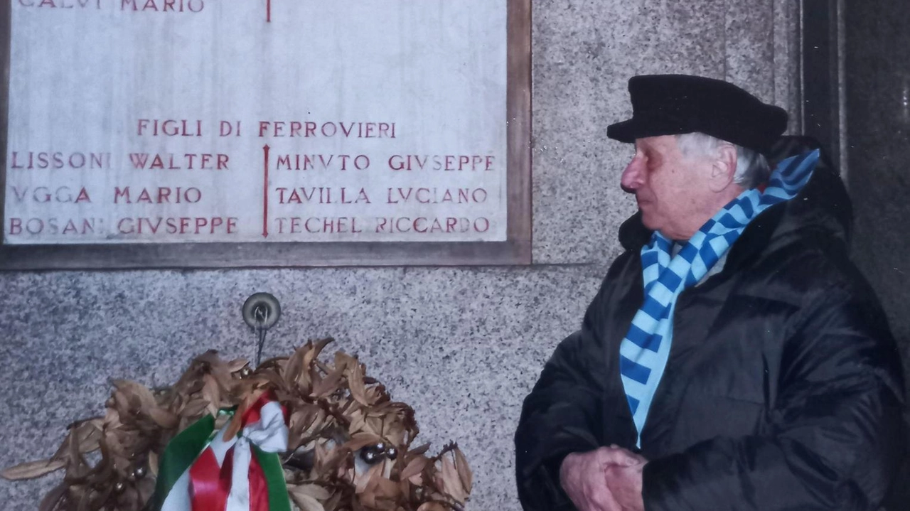 Busto Arsizio, nei diari di Castiglioni l’orrore della deportazione. Sopravvisse a Flossenburg superando la “marcia della morte” . Busto Arsizio, nei diari di Castiglioni l’orrore della deportazione. Sopravvisse a Flossenburg superando la “marcia della morte” .