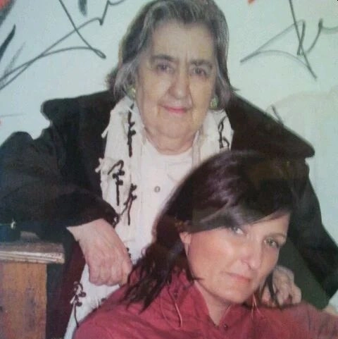 Alda Merini con la figlia Barbara