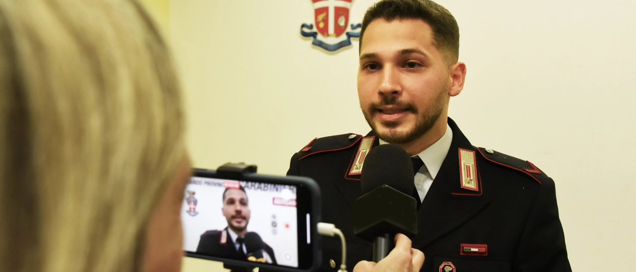 Lorenzo Fascì, il carabiniere eroe di Giorgia Meloni: “Ho abbracciato la donna sul cavalcavia e siamo diventati amici, ecco come è andata”