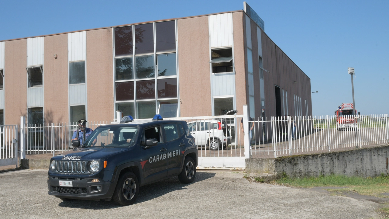 Codevilla, incidente sul lavoro in un'azienda: morto 55enne di Voghera