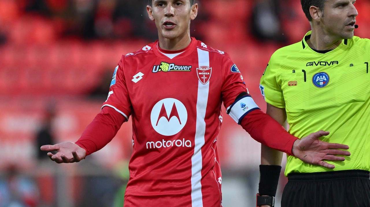 Infortunio per Matteo Pessina, 27 anni, centrocampista e capitano del Monza Infortunio per Matteo Pessina, 27 anni, centrocampista e capitano del Monza