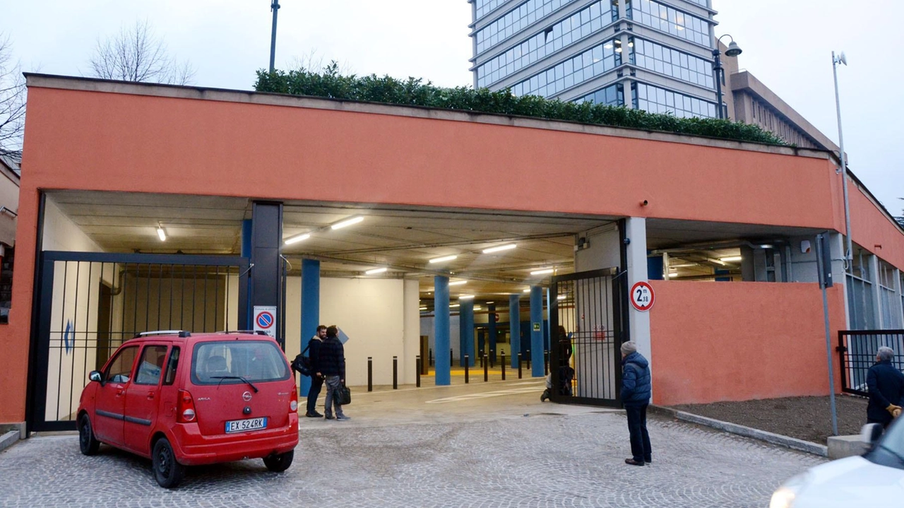 Lecco, il sostegno della Regione al progetto Gecodatz del Politecnico. Vale 1 milione e mezzo di euro. I flussi dei veicoli monitorati in tempo reale. Lecco, il sostegno della Regione al progetto Gecodatz del Politecnico. Vale 1 milione e mezzo di euro. I flussi dei veicoli monitorati in tempo reale.