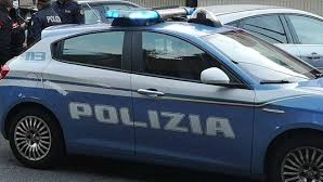 Indaga la polizia Indaga la polizia