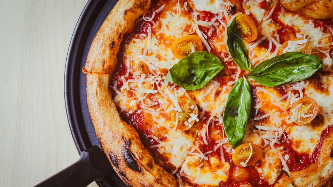 lavoro nero due lavoratrici senza contratto chiusa pizzeria a ghedi