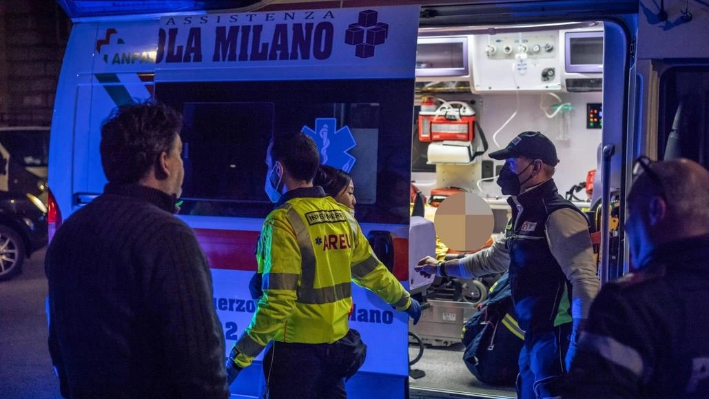 Si è avvicinato a un uomo a bordo del filobus 91, in piena notte, e ha tentato di portargli via... Si è avvicinato a un uomo a bordo del filobus 91, in piena notte, e ha tentato di portargli via...