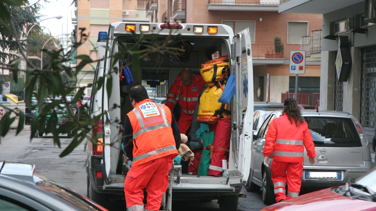 L'uomo è stato condotto in codice rosso alla Poliambulanza di Brescia L'uomo è stato condotto in codice rosso alla Poliambulanza di Brescia