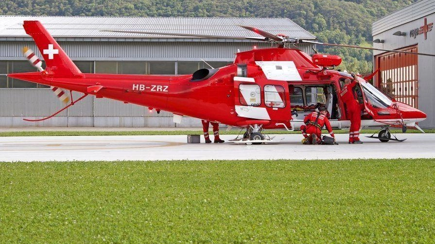C’è anche un frontaliere di 48 anni residente nel Verbano-Cusio-Ossola tra gli operai rimasti feriti ieri ad Arzo, nella cintura... C’è anche un frontaliere di 48 anni residente nel Verbano-Cusio-Ossola tra gli operai rimasti feriti ieri ad Arzo, nella cintura...