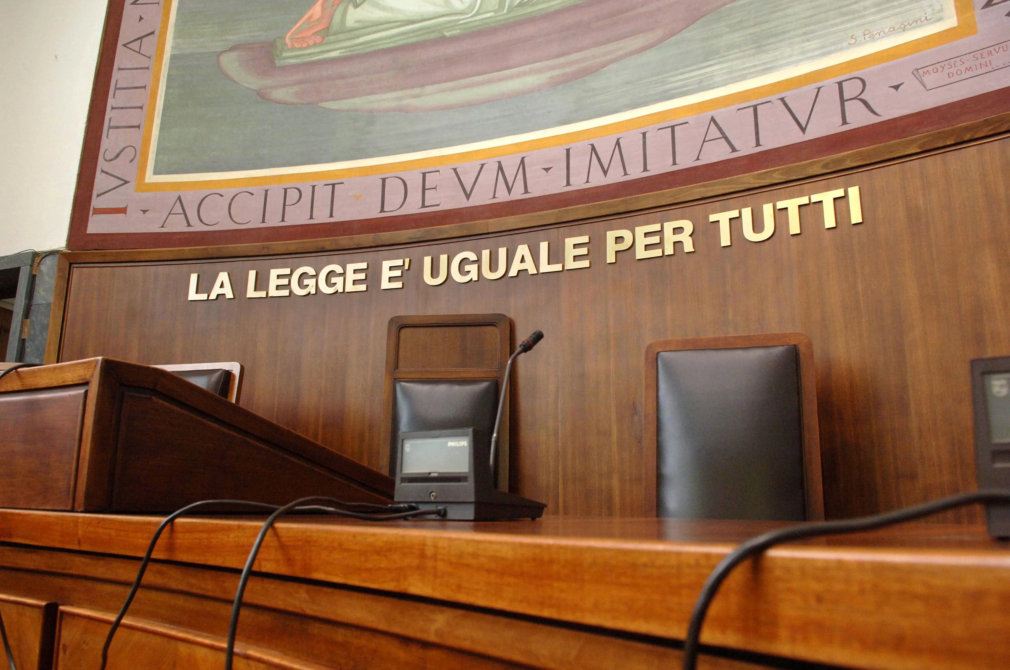 Milano, abusi sulla figlia minorenne dell’ex moglie: 3 anni e 8 mesi all’orco pedofilo