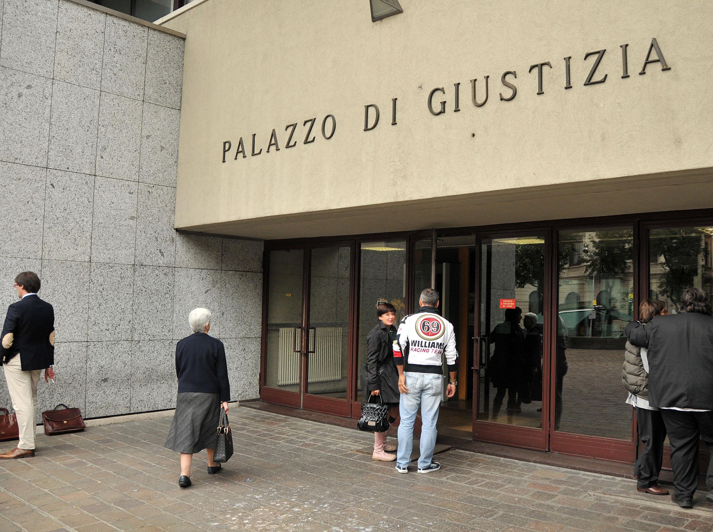 Medico di base accusato di violenza sessuale, via al processo. La paziente di 25 anni è parte civile Medico di base accusato di violenza sessuale, via al processo. La paziente di 25 anni è parte civile