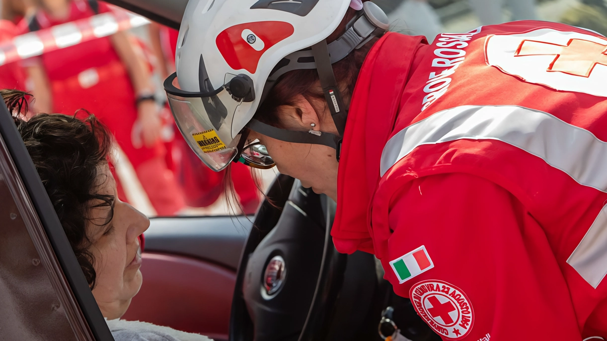 Esercitazione di soccorso. Foto dalla pagina Facebook della Croce Rossa Esercitazione di soccorso. Foto dalla pagina Facebook della Croce Rossa