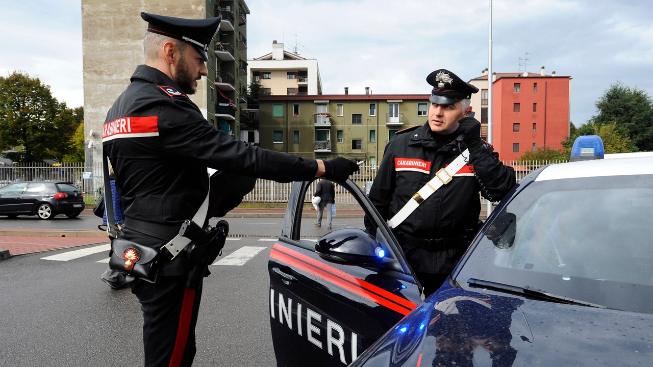 Controllo dei carabinieri (foto di archivio) Controllo dei carabinieri (foto di archivio)