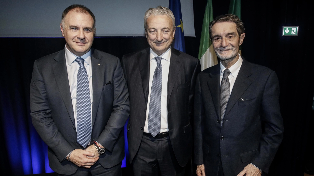 Emanuele Orsini (Confindustria), il neoeletto Giuseppe Pasini e il governatore Attilio Fontana Emanuele Orsini (Confindustria), il neoeletto Giuseppe Pasini e il governatore Attilio Fontana