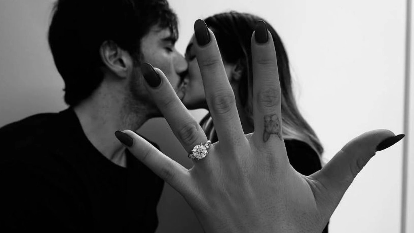 Il post Instagram di Sandro Tonali e di Giulia Pastore Il post Instagram di Sandro Tonali e di Giulia Pastore