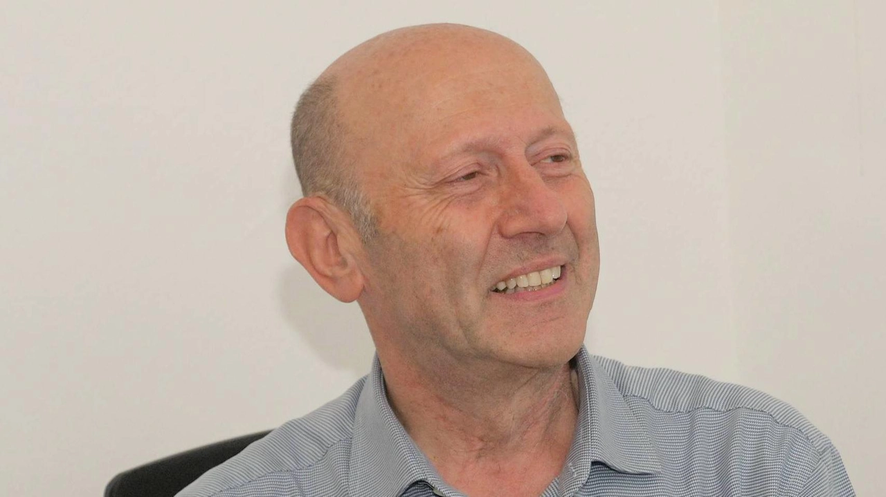 Marco Anselmetti ingegnere ed ex direttore della municipalizzata si era anche candidato alle ultime elezioni Poi la sua lista è stata esclusa Marco Anselmetti ingegnere ed ex direttore della municipalizzata si era anche candidato alle ultime elezioni Poi la sua lista è stata esclusa