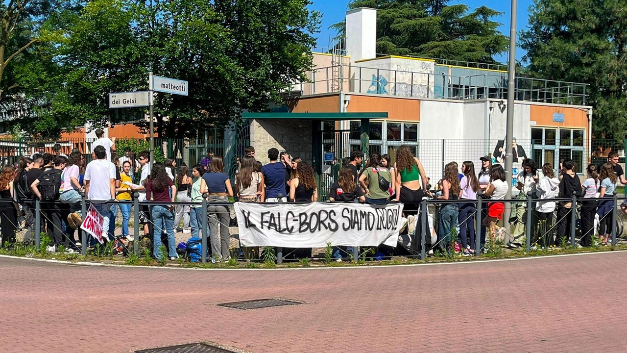 Liceo Falcone e Borsellino: il sindacato chiede l’intervento degli Uffici scolastici Liceo Falcone e Borsellino: il sindacato chiede l’intervento degli Uffici scolastici
