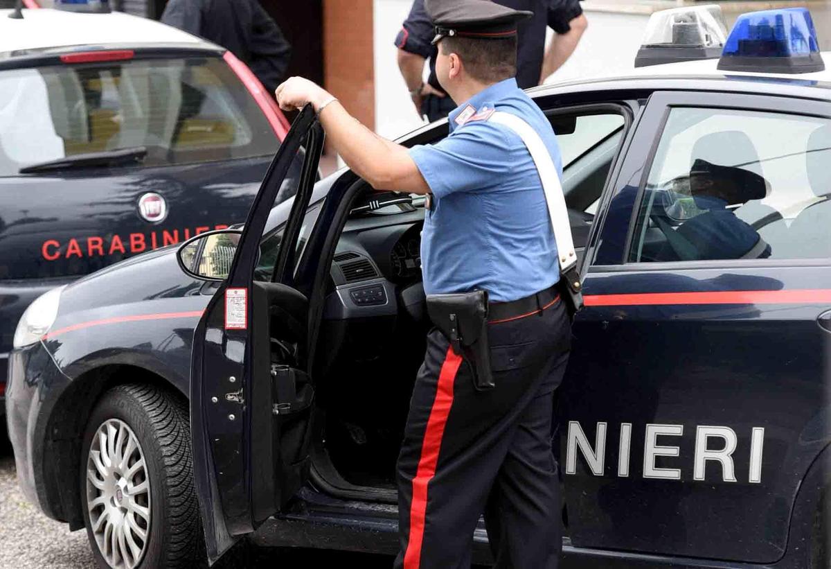 Era ricercato per tentato omicidio: bloccato