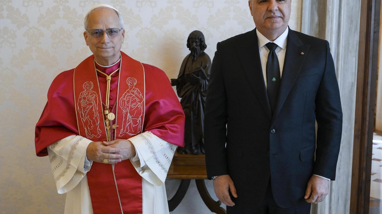 Incontro tra Papa Leone XIV e Joseph Aoun per discutere stabilizzazione, riforme e pacificazione in Libano e Medio Oriente.