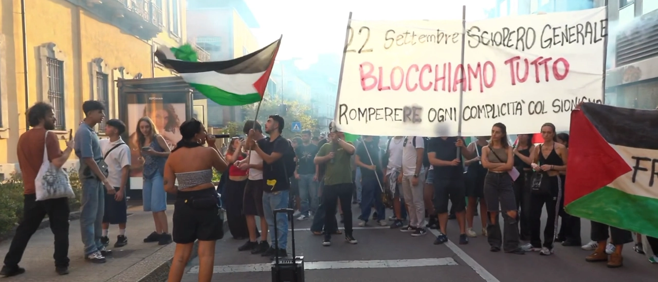 Milano, nuovo corteo pro-Palestina: studenti in piazza contro il sionismo