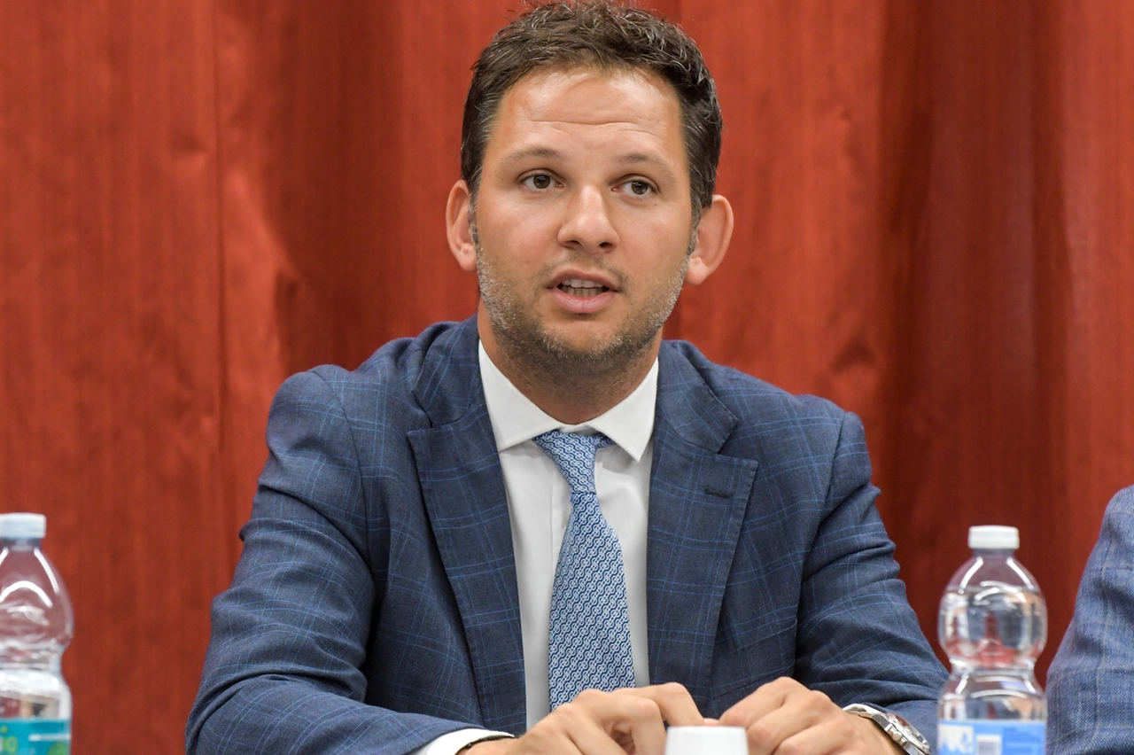 Il sindaco di San Giuliano Milanese Marco Segala