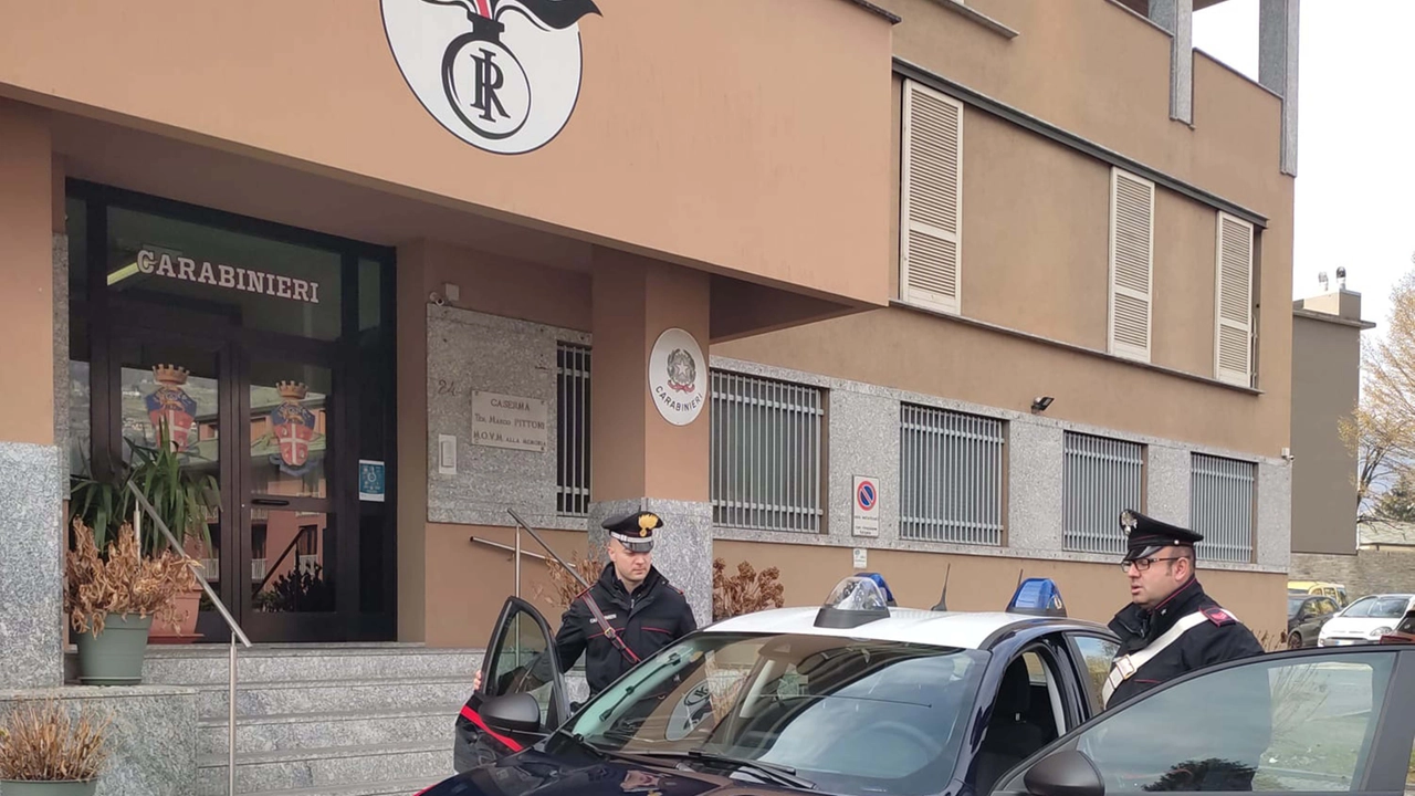 La convivente fu interrogata a lungo dai carabinieri la sera stessa del ritrovamento dell’anziano morto nella sua abitazione La convivente fu interrogata a lungo dai carabinieri la sera stessa del ritrovamento dell’anziano morto nella sua abitazione