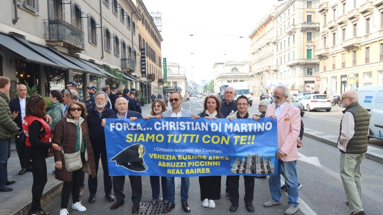 La manifestazione di supporto per Christian Di Martino