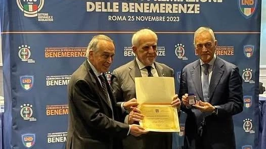Luigi Dubini (al centro) con Luigi Abete e Gabriele Gravina