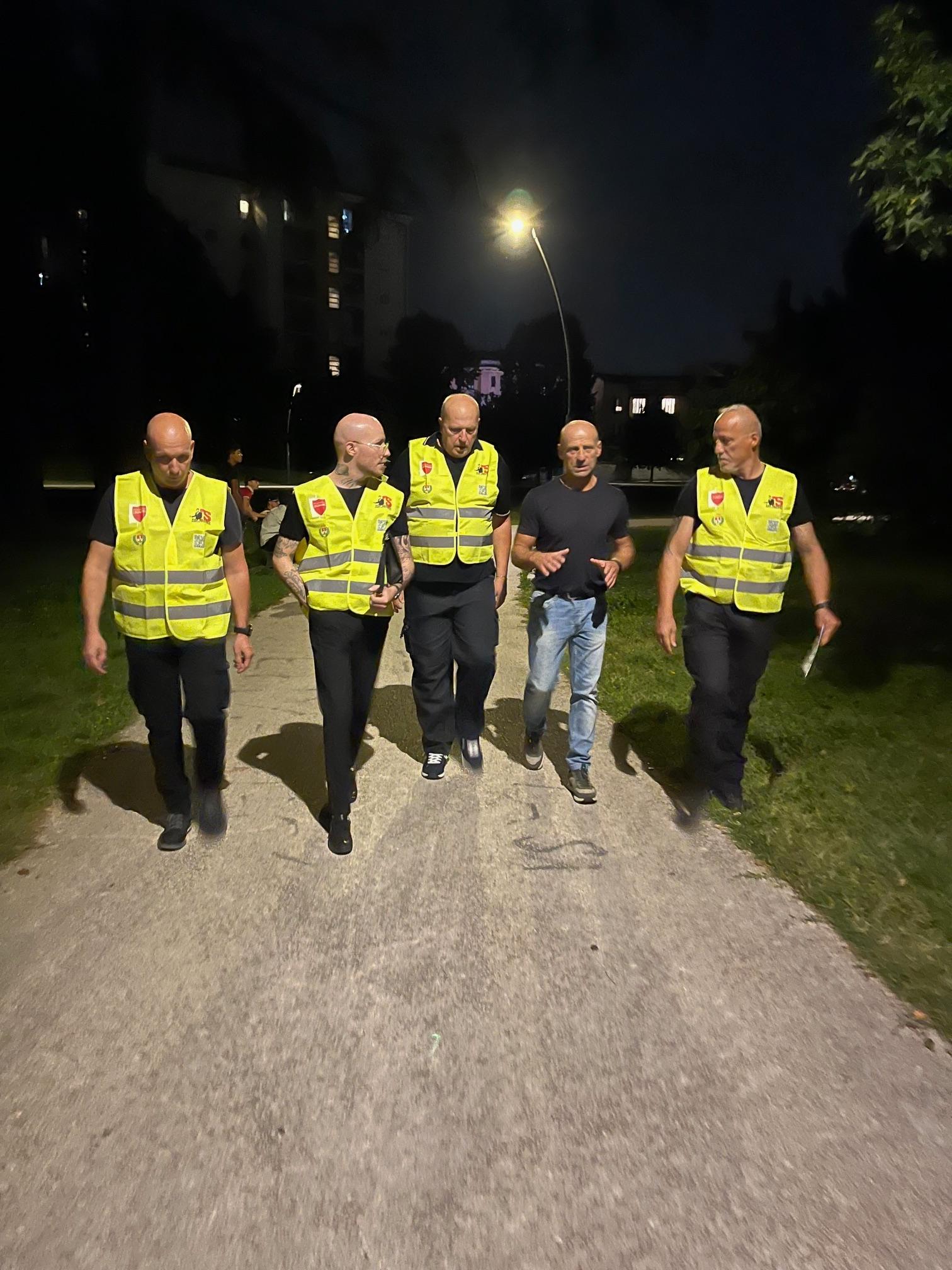 Legnano, guerra alla mala movida e sicurezza: gli street tutor tornano in azione Legnano, guerra alla mala movida e sicurezza: gli street tutor tornano in azione
