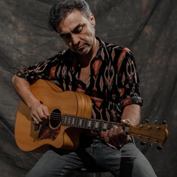 A Desio “Salutami tuo fratello”. Le note spettinate di Marco Ligabue