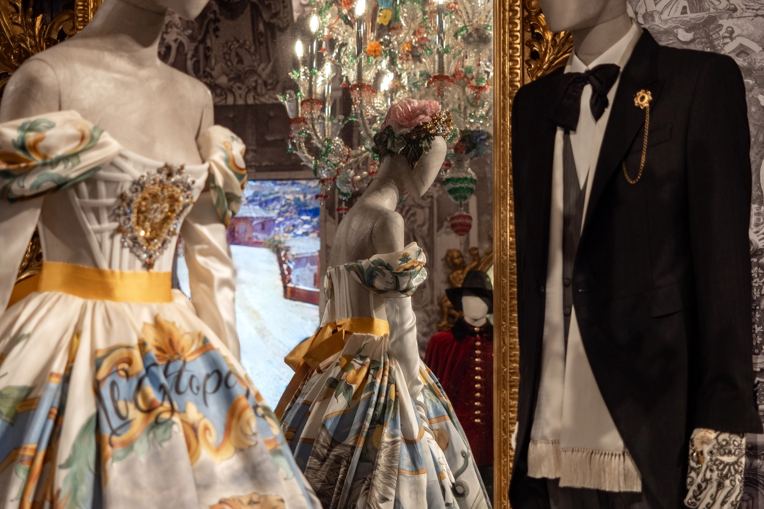 Alcuni abiti firmati Dolce&Gabbana esposti a Palazzo Reale