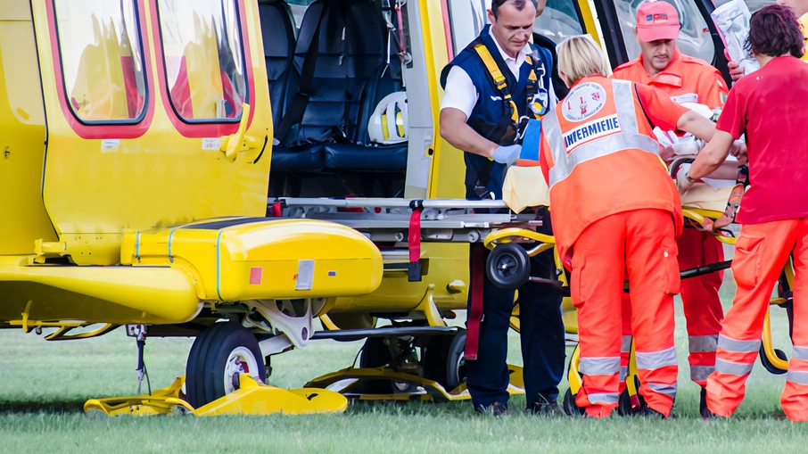 È Antonio Sassi, 82 anni, l’ escursionista vittima di un grave incidente in montagna in Canton Ticino, nel bellinzonese.... È Antonio Sassi, 82 anni, l’ escursionista vittima di un grave incidente in montagna in Canton Ticino, nel bellinzonese....